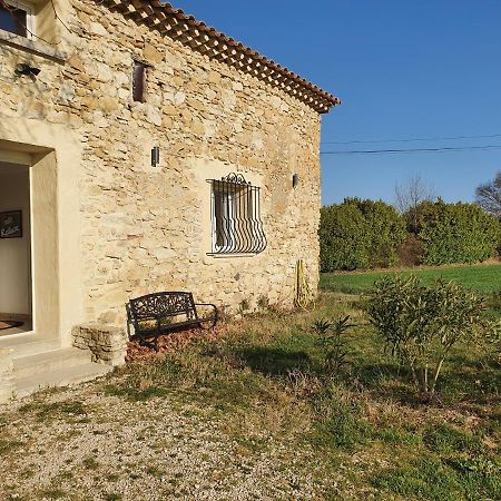 Maison Au Calme En Campagne Climatisee Caderousse Exterior foto